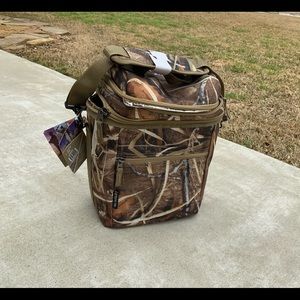 NWT Extreme Pak, JX camo cooler